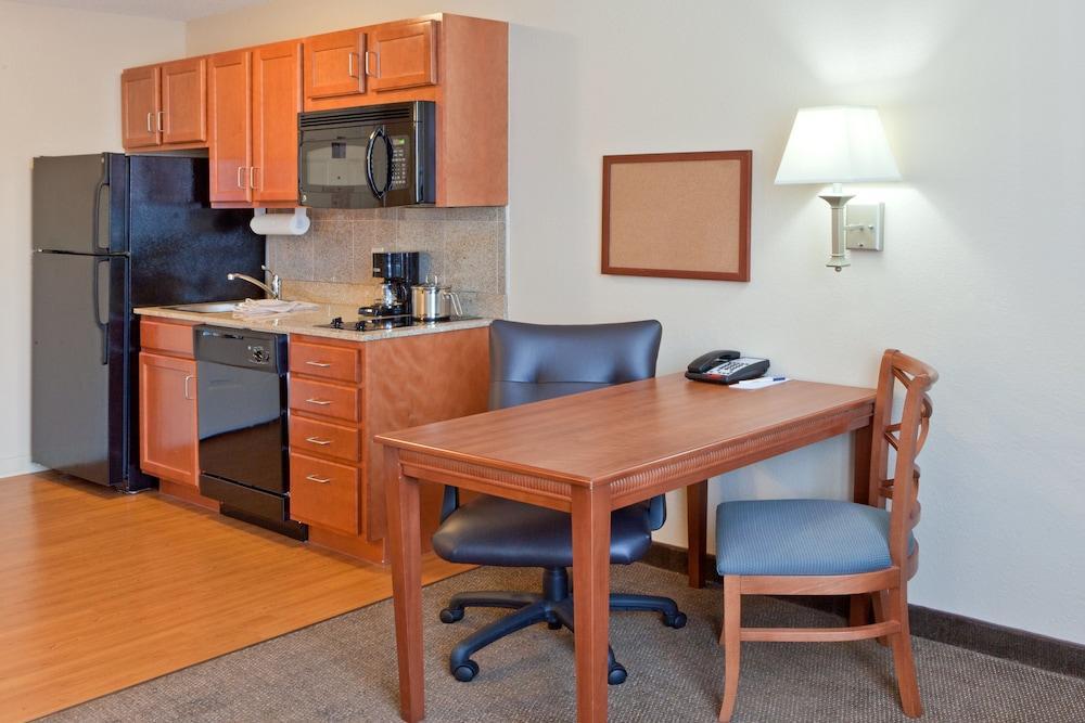 Candlewood Suites Manassas By Ihg Zewnętrze zdjęcie